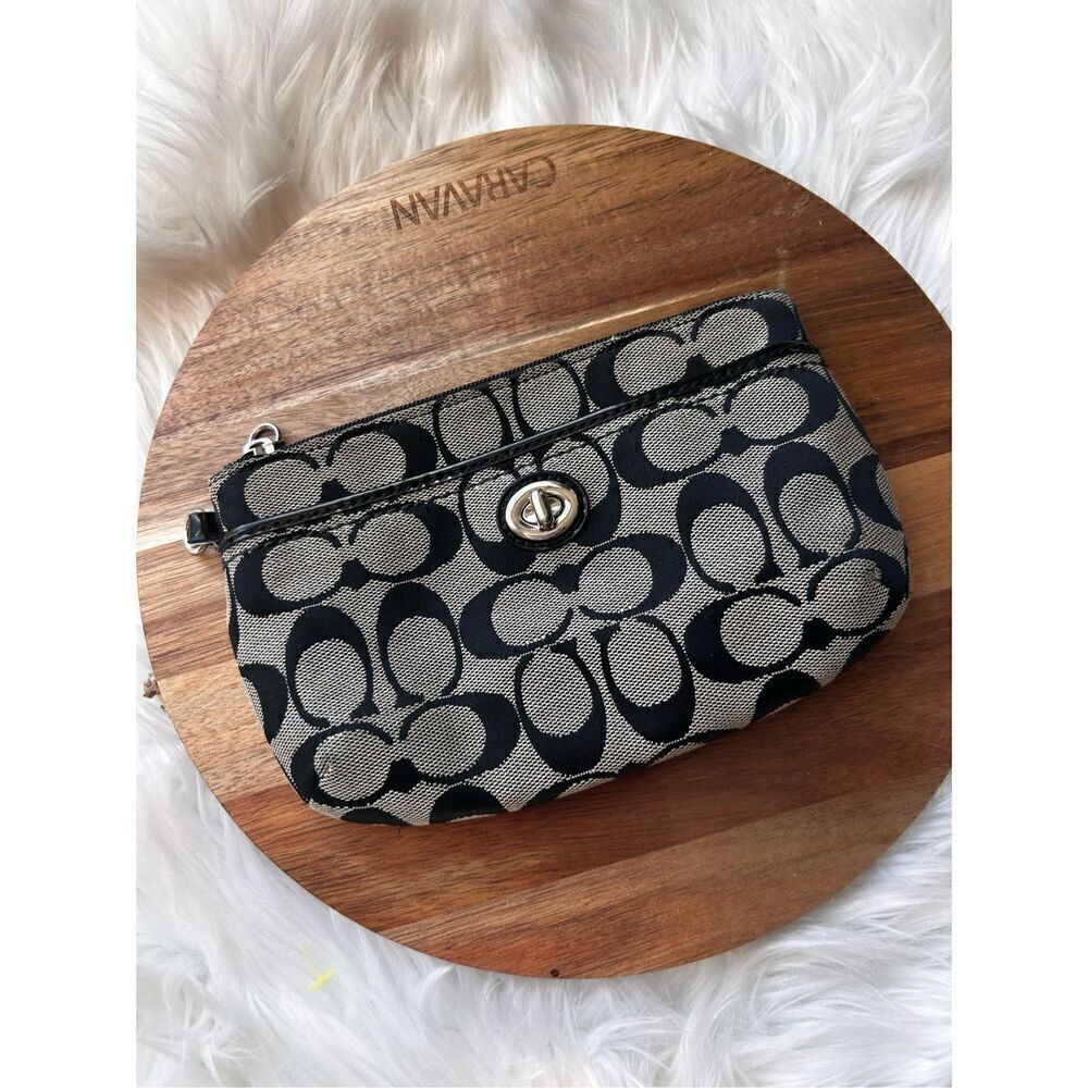 Coach NWT F49175 Park Signature Medium Wristlet Black White/Black no strap